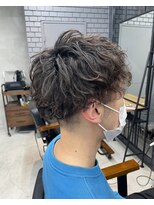 イキプラスディードットログ 大和八木駅前店(ikii+D.Log) メンズパーマツーブロックマッシュショート