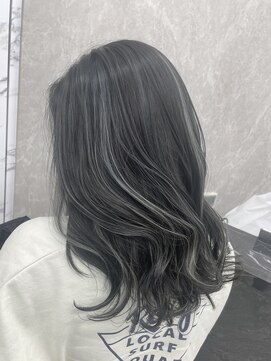 アルドーレ(Ardore) 色落ちまでもおしゃれなデザインにに☆グレージュハイライト