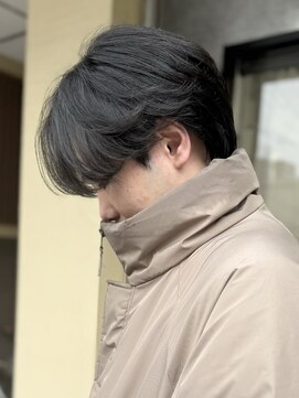 ダーツ(darts) darts_Ukyo/黒髪とセンターパートで大人っぽく決める！