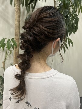 ルリアン(Le lien) ヘアアレンジくるりんぱ