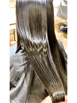 オーシャントーキョー サニー 原宿(OCEAN TOKYO Sunny) 髪質改善トリートメントレイヤーカットオリーブベージュ