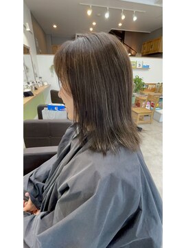 オリビアヘアー(OLIVIA HAIR) 派手になりすぎないシークレットハイライト