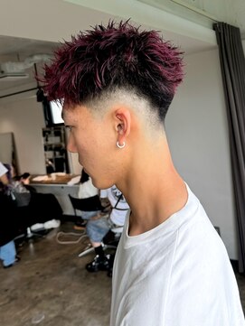 ニュート(Neut ) ケアブリーチダブルカラースキンフェードスパイキーショート