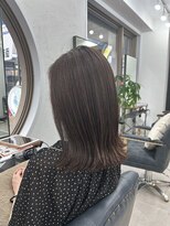 クラン 岡本(Chlan)&nbsp;透明感カラー×白髪ぼかしハイライト