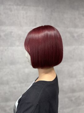 ルイス(L'wis) チェリーレッド、ブリーチなしカラー、ボブ