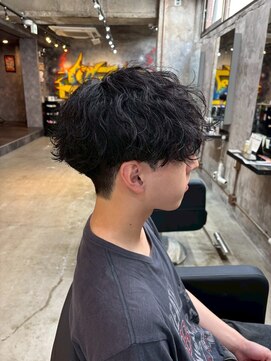 カーニー 北千住(kearny) メンズカットパーマ/ニュアンスパーマ/フェザーパーマ[北千住]