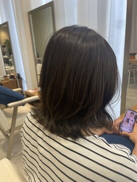 ヒアカアヴェダ 天神VIORO (Heaka AVEDA) 白髪染め×艶感ベージュ