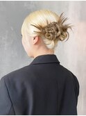 ハイトーンブロンド韓国ヘアおくれ毛_ba515811