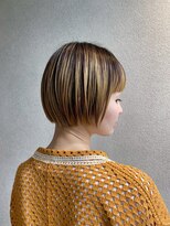 ココ(qoqo) アンブレラカラー グラデーションカラー 切りっぱなしボブ