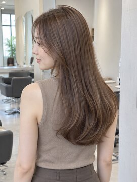 モト 船橋(moto) 後ろ姿もきれいなロングレイヤーカット