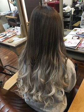 フェニーチェ(fenice international hair salon) 外国人風グラデーションカラーエクステバージョン♪