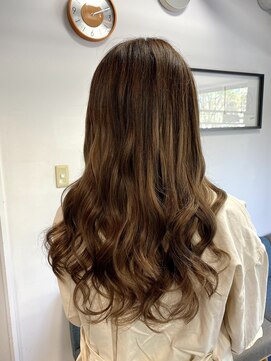 フツーロ 栄(FUTURO) プルエクステ