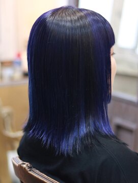 キミ(kimi) 【kimi自由が丘】ラベンダーブルー×フェイクブラック