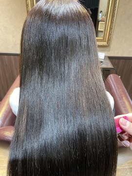 アイノアクロノス 新大久保(AInoa CRONOS) 顔周りレイヤーカット☆