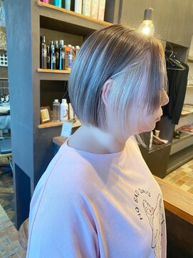 ベランダ(veranda) グレージュとホワイトパール