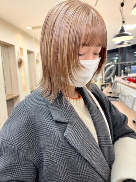 ソソ(soso) 【soso 伊勢田】顔まわりレイヤー×ベージュ【横浜/ブリーチ】