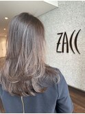 ロングレイヤーカット×グレージュカラー