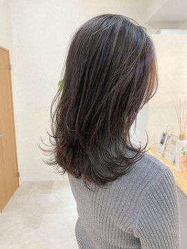 エン(en,) レイヤーカット/レイヤーミディアム/グレージュ