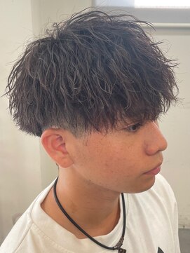 バース バイ ハピネス(BIRTH by happiness) 奈良縦落ちツイストスパイラルパーマツイスパメンズパーマ