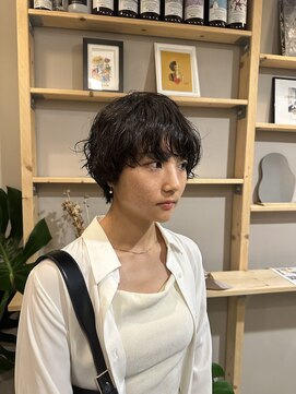 ロニカ 銀座(LOuNICA) 緩めショートパーマ