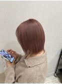 ピンクベージュ