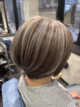 メロウ(Mellow) アンブレラカラー×ショートボブ