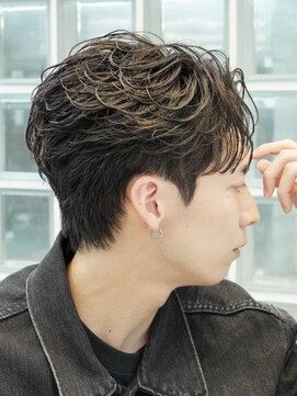 テン 心斎橋(tenn.) 心斎橋センターパートニュアンスパーマフェザーショート緩め色気