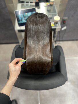 【CYNTHIA/irisu】ココアベージュ /波巻きツイストスパイラル