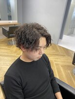 アレス バイ シカ 神戸三宮元町店(ALLES by Cica)&nbsp;波巻きツイストスパイラルパーマツーブロック刈り上げ