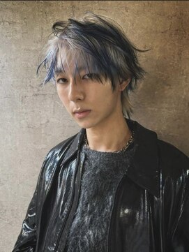 イル(iLe.) MEN’S HAIR/サーフカール/刈り上げセンターパート/ブリーチ