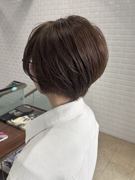 アピィス(appiis) ピンクベージュ/アンブレラカラー/クールショート/前髪/横浜西口