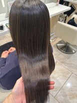 ケンジ 平塚 アネッタ(KENJE annetta)&nbsp;ロング縮毛矯正／before after