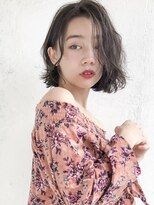 ルティア(Lutia) 暗髪 かきあげバング ゆるふわ