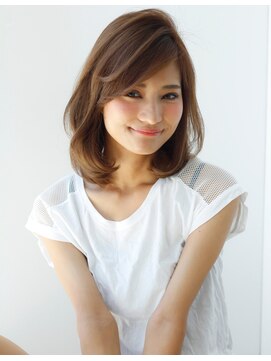 アフロート ギンザ(AFLOAT GINZA) 【小鳥居】シルキーベージュ大人可愛いレイヤーカット