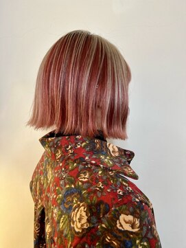 コイ(coii) 【coii】☆ピンクと白のハイライト☆（ケアブリーチ）