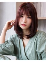 ナギ(nagi)&nbsp;内巻ミディアムレイヤー×ピンクブラウン×ショートバング