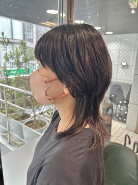 ヘアーアンドメイク ビス(HAIR&MAKE bis) ウルフカット☆レイヤーカット☆ももこ