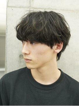 レタッチバイフィフス(RETOUCH by fifth) シャドウパーマ無造作パーマセンターパートマッシュヘア毛流れ