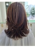 セミロングレイヤー