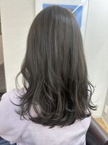 インビテーション(invitation)&nbsp;グレージュ・ミディアムレイヤー