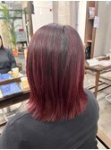 レッド系ハイライトに外ハネボブ