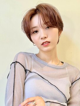 エムスラッシュ アヴェダ 自由が丘(M.SLASH AVEDA) マッシュショート/前髪パーマ/シルキーベージュ/自由が丘