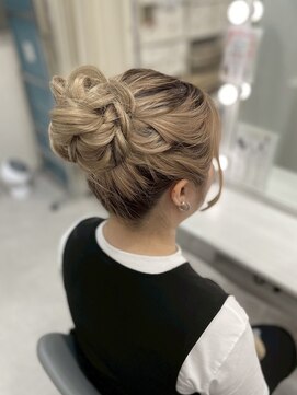 ラモ(RAMO) 高めアップ(お団子)