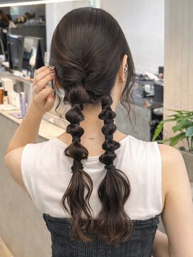 アルバム 新宿(ALBUM SHINJUKU) ロングおくれ毛大人ガーリーダークアッシュ_ba581101