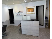 シュウディーヘアデザイン バイ インパクト(Shu.D Hair Design by impact)の雰囲気(uzi)
