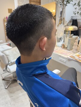 アン(un) バズカット