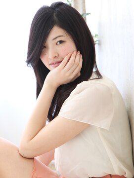 と和×美髪クリニック 巣鴨店 ☆　大人かわいいセミロング　ストレート内巻きスタイル　☆