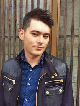 ブーケ(BOUQUET) １分スタイリング・ツーブロック・くせ毛風パーマ・ワイルド