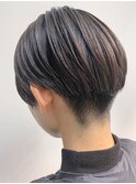 マニッシュショート、刈り上げ女子、ハンサムショート