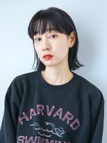 オト(Oto) ワイドバングの黒髪ボブ